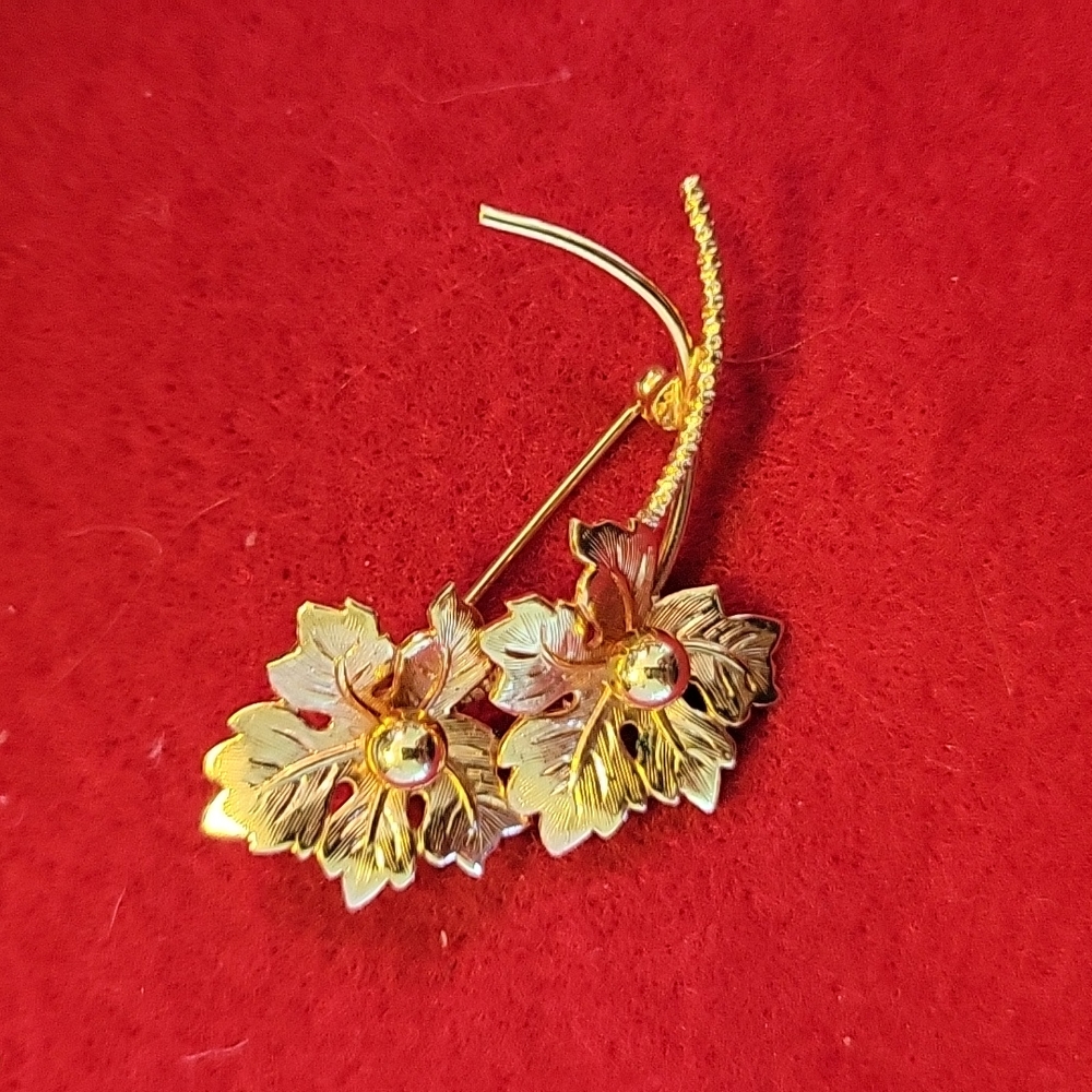 Vintage Brooch